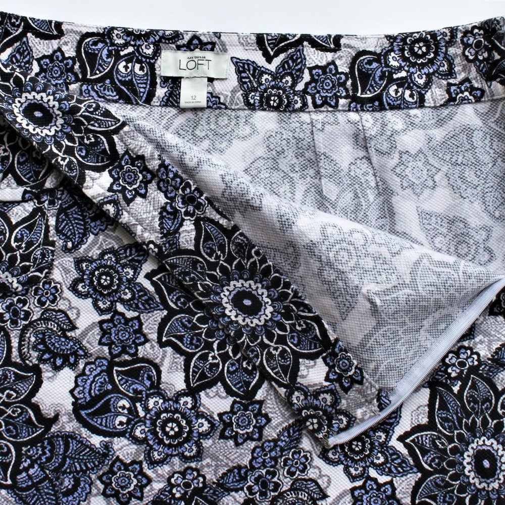 LOFT Skirt Short Stretch Straight Blue Floral - Picture 5 of 10